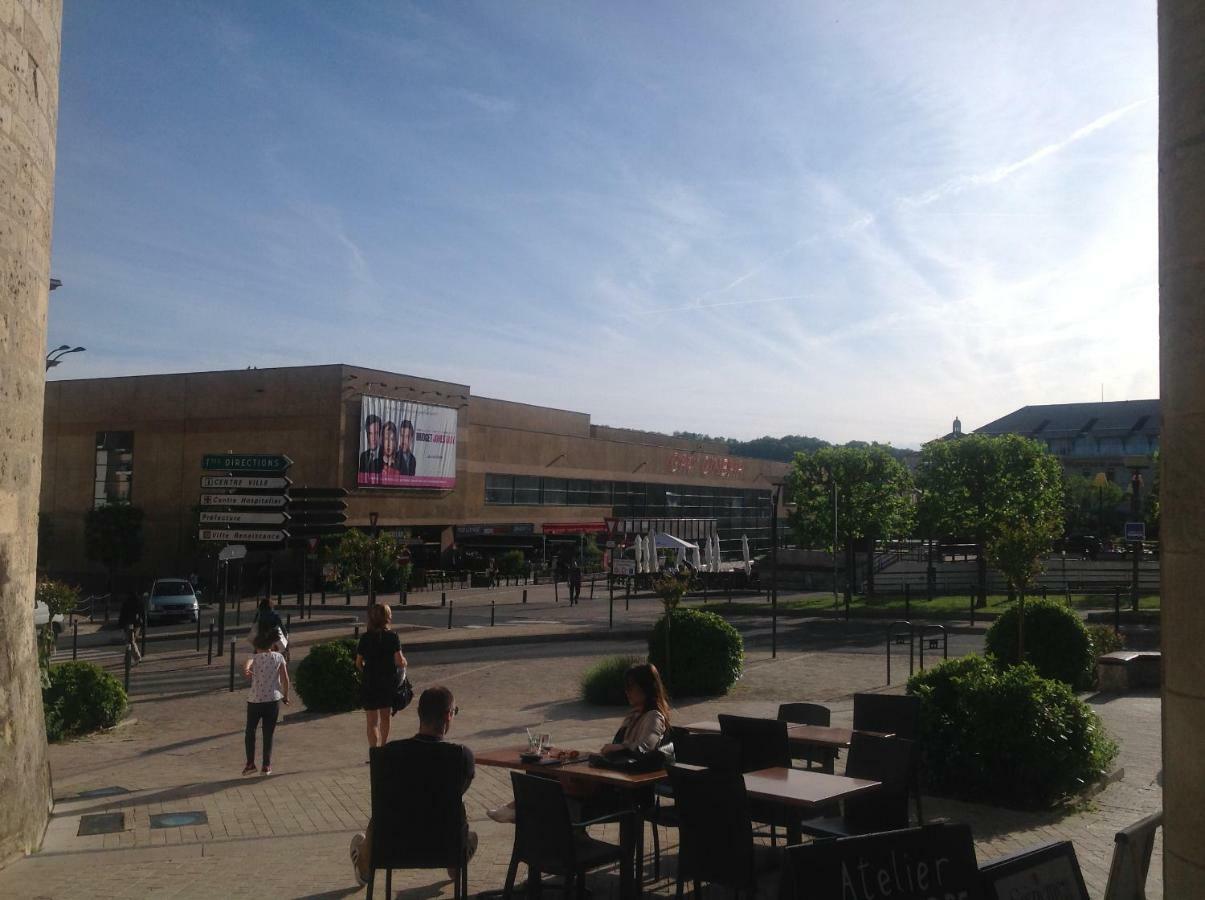 Appart En Duplex Climatise Coeur De Ville Périgueux Exteriör bild
